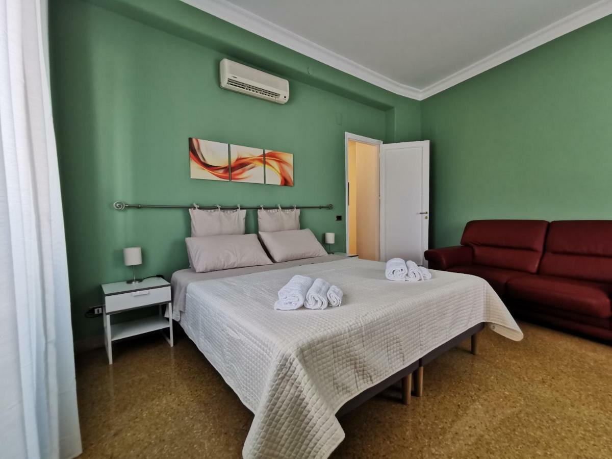 Elera Holiday Apartment Palermo Buitenkant foto