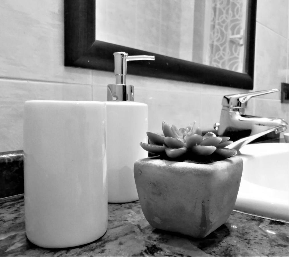 Elera Holiday Apartment Palermo Buitenkant foto